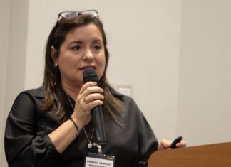 MOVITECNICA: Roxana Burgos presenta buenas prácticas de manejo financiero en empresas proveedoras de minería