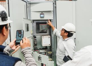ABB Apunta a un Crecimiento del 30% en Negocios de Tableros Eléctricos para Hospitales en Perú para el 2024