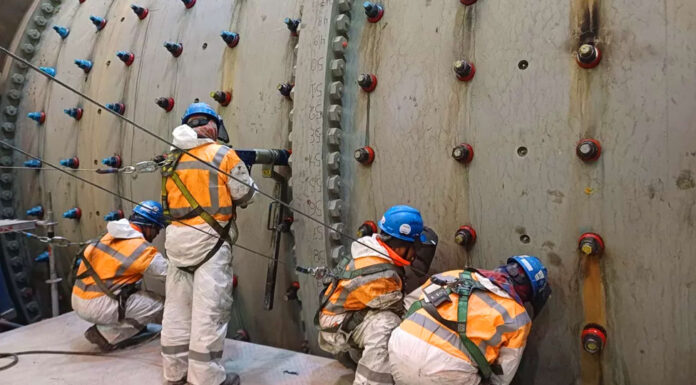 Metso Perú logra nuevo hito al realizar mantenimiento de molino SAG en tiempo récord en Anglo American Quellaveco