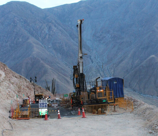 Pecoy Copper inició operación de nueva máquina de perforación en su proyecto cuprífero en Arequipa